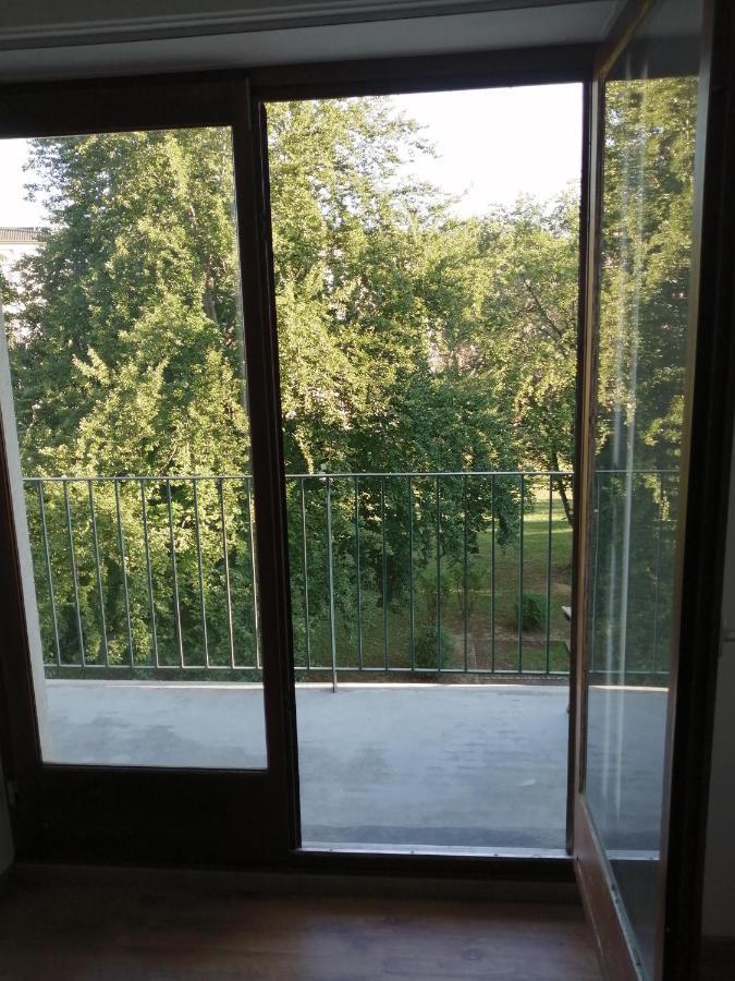 Appartement cosy arrêt de tram Saint-Louis Grenze Exterior foto